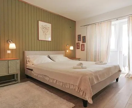 Appartement Podraduc Sa Pogledom Na