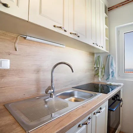 Podraduc Sa Pogledom Na Appartement Murter