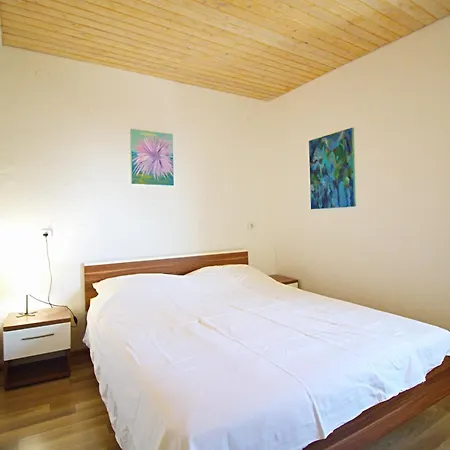 Podraduc Sa Pogledom Na Appartement *